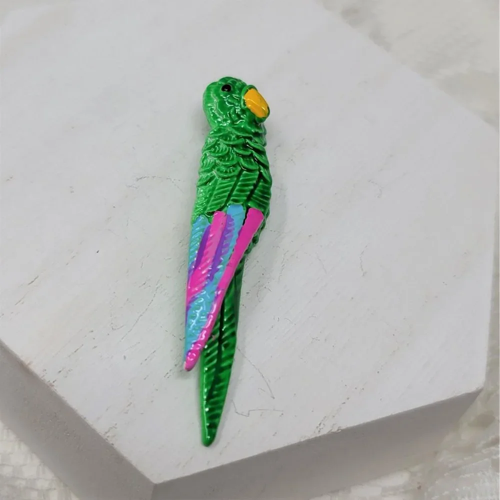 Vintage Green Parrot Metal Brooch Pin Bird